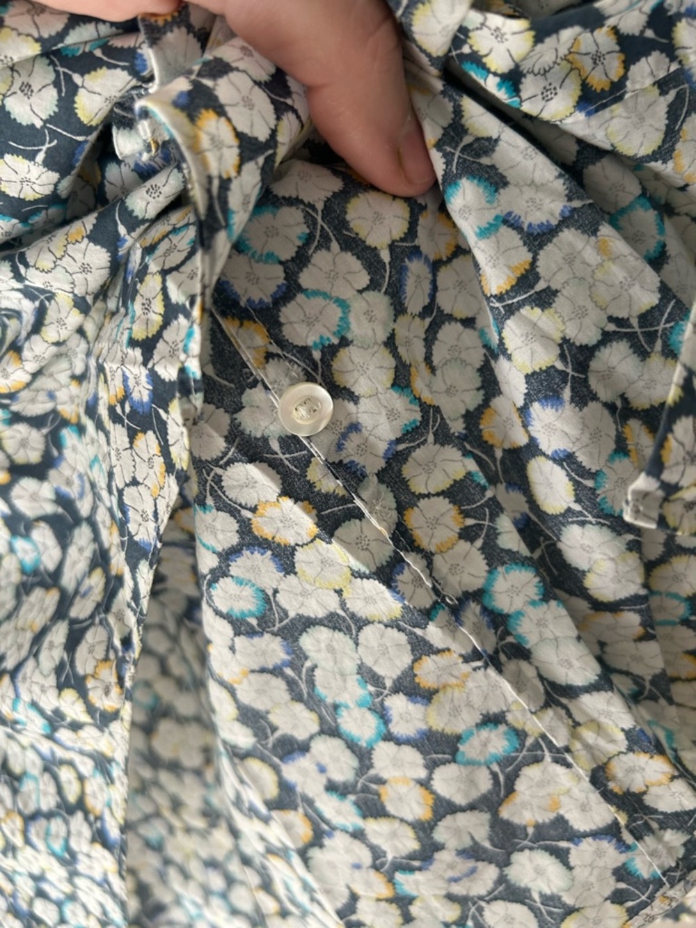 J. Crew 10 Perfect Navy Blue Floral Long Sleeve Cotton Button-Down Shirt - Picture 4 of 6